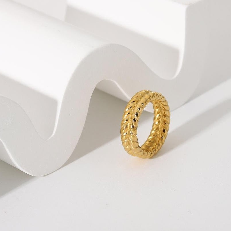 Césor bague en acier inoxydable or fait par Creatival