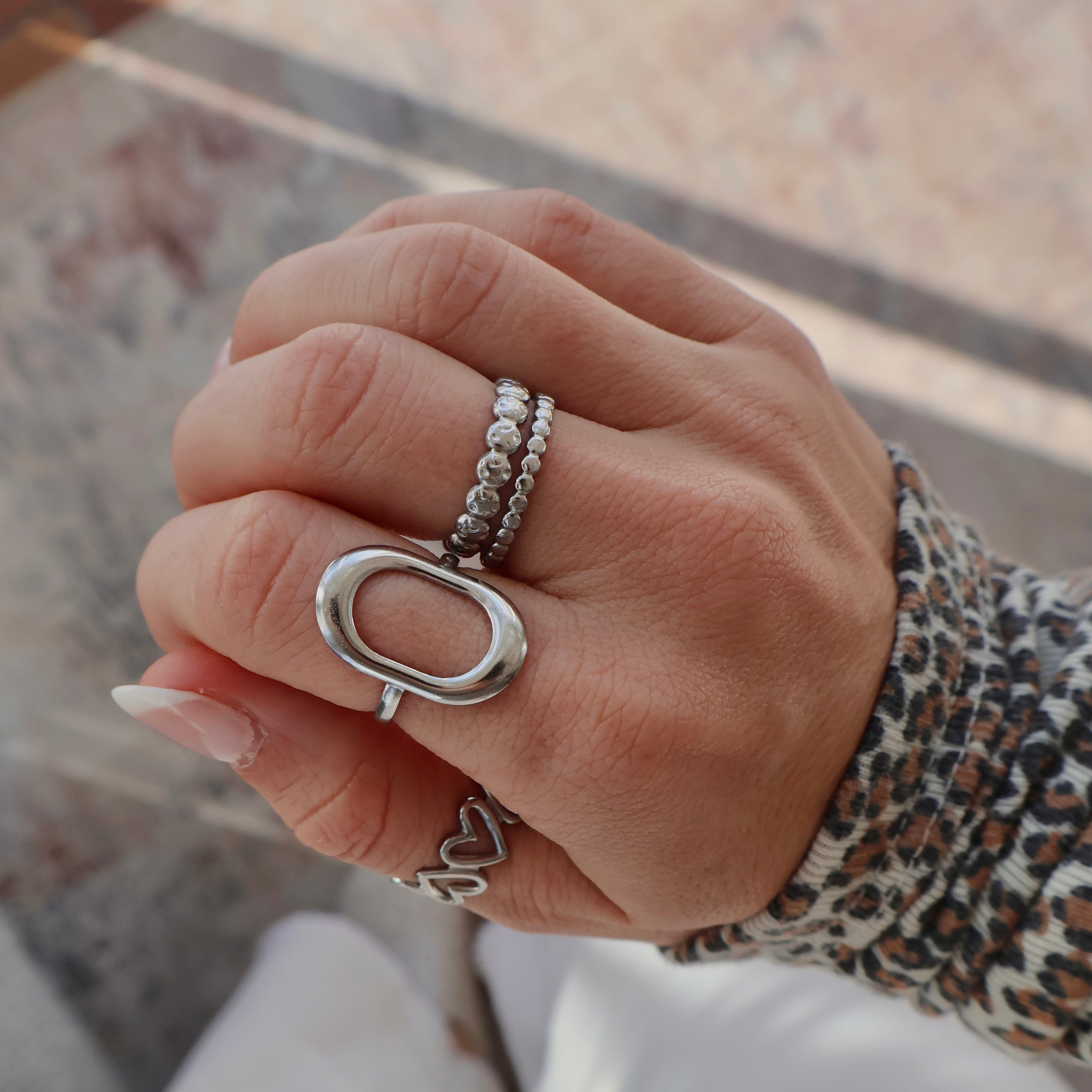 Ovaline argent