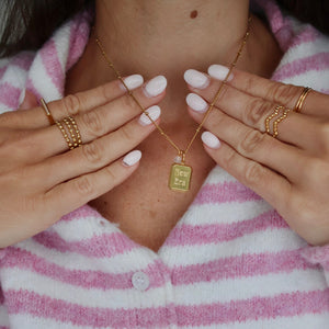 Collier or Iconique (gravure gratuite de ton choix)