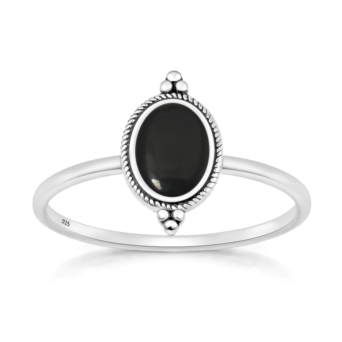 Bague Noctia en argent sterling 925 sur fond blanc