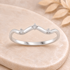 Bague Ondine sur plateau beige marbré