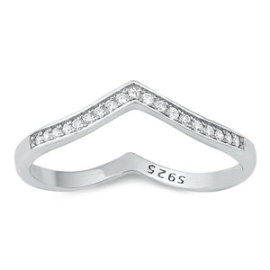 Bague Vélia en argent sterling 925 sur fond blanc